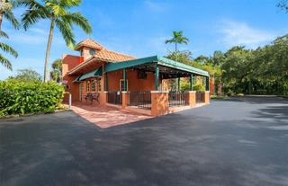 6330 Miramar Pkwy, Miramar, FL 33023