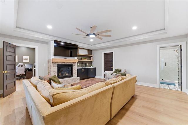 6754 Gaines Ferry Road, Flowery Branch, GA 30542