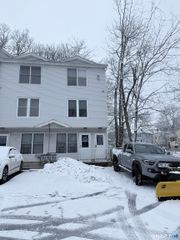 78 York Street APT 1, West Haven, CT 06516