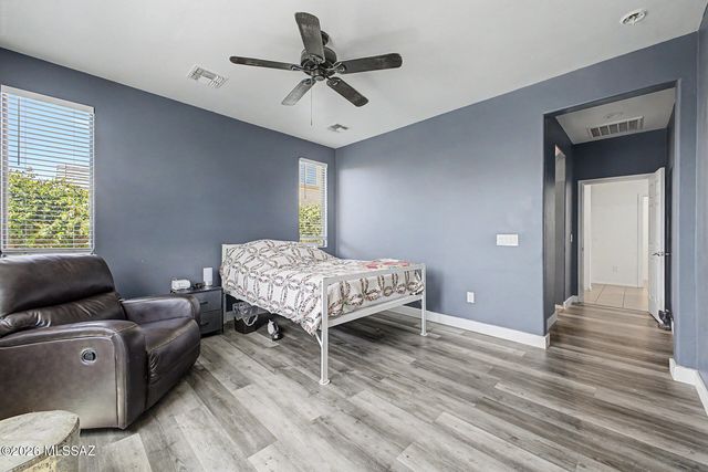 726 S Desert Haven Road, Vail, AZ 85641