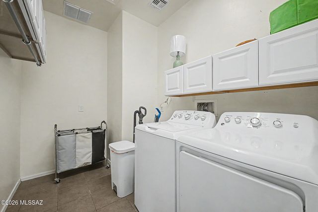 726 S Desert Haven Road, Vail, AZ 85641