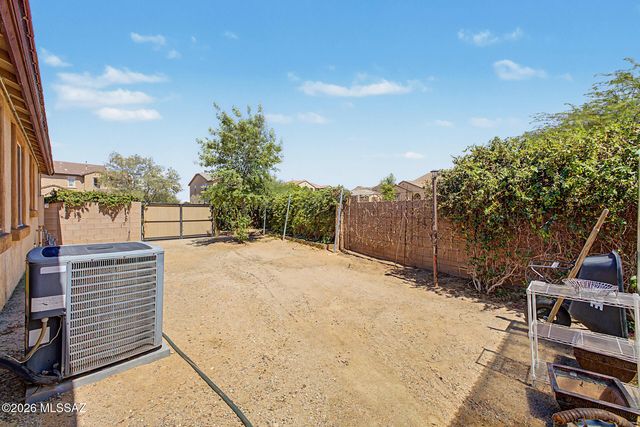 726 S Desert Haven Road, Vail, AZ 85641