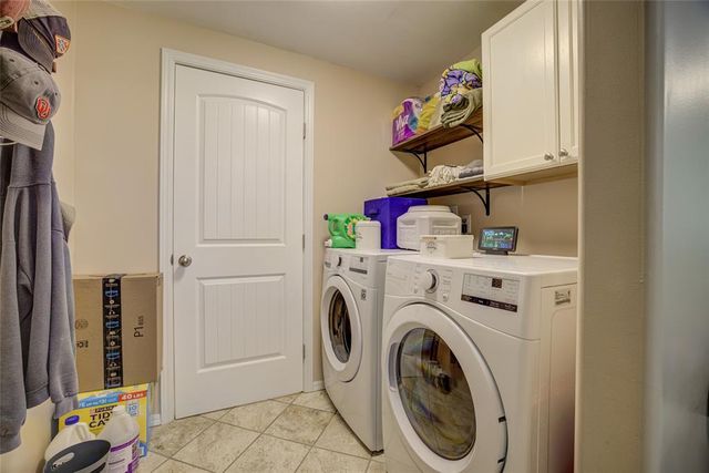 2704 Janene Street, Harrah, OK 73045