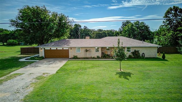 2704 Janene Street, Harrah, OK 73045