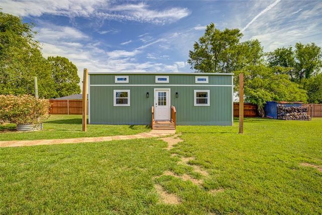 2704 Janene Street, Harrah, OK 73045