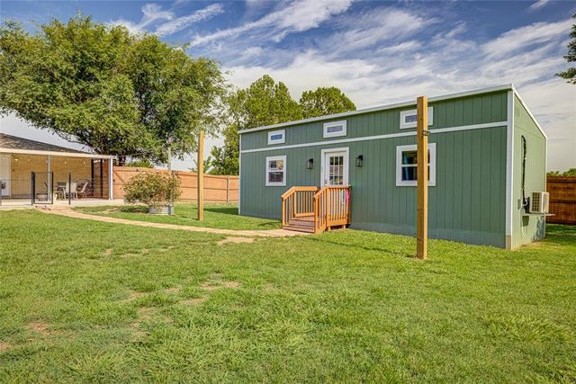 2704 Janene Street, Harrah, OK 73045