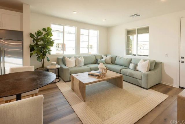 511 Avenida Centro 101, Chula Vista, CA 91910