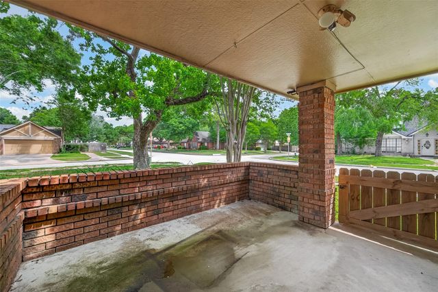 5003 Dawn Lily Drive, Spring, TX 77388