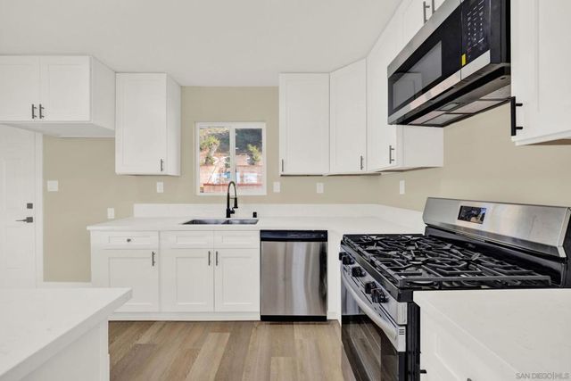 2151 54th, San Diego, CA 92105