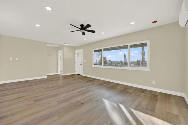 2151 54th, San Diego, CA 92105