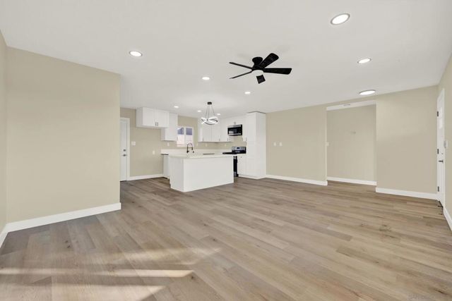 2151 54th, San Diego, CA 92105