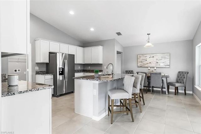 418 NW 20th TER, Cape Coral, FL 33993