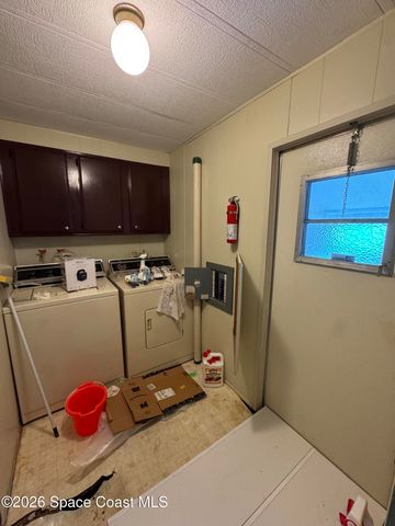 1819 Mango Street NE, Palm Bay, FL 32905