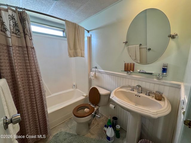 1819 Mango Street NE, Palm Bay, FL 32905