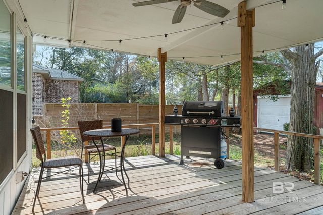 455 Herron Villa Lane, Pensacola, FL 32506