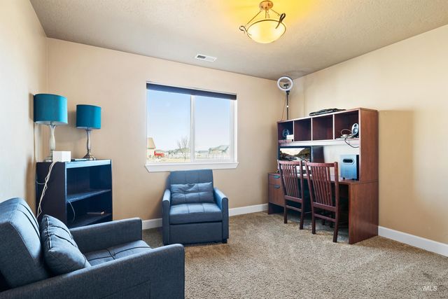 3815 N 2456 E, Filer, ID 83328