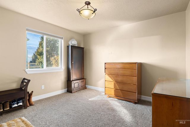 3815 N 2456 E, Filer, ID 83328