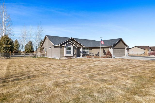 3815 N 2456 E, Filer, ID 83328