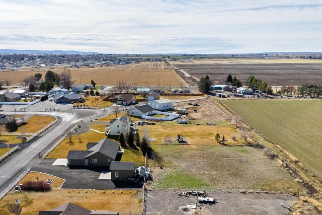 3815 N 2456 E, Filer, ID 83328