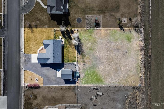 3815 N 2456 E, Filer, ID 83328