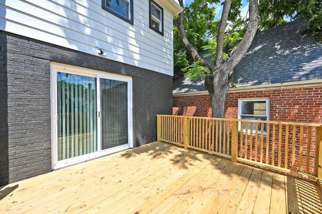 2529 Bremont Avenue, Golf Manor, OH 45237