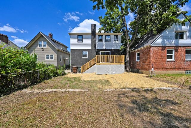 2529 Bremont Avenue, Golf Manor, OH 45237
