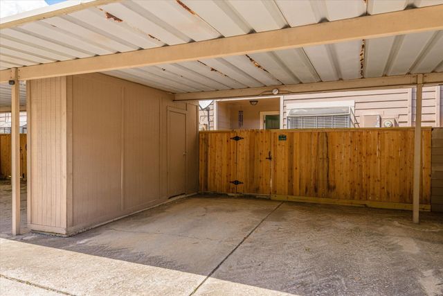 17810 Kings Park Lane 31, Houston, TX 77058