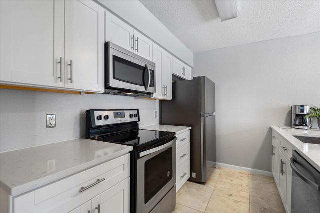 17810 Kings Park Lane 31, Houston, TX 77058