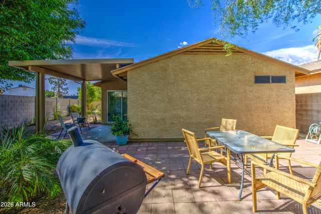 913 E WAHALLA Lane, Phoenix, AZ 85024