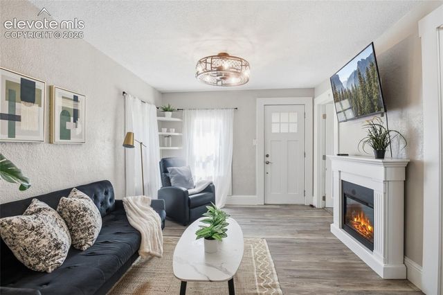 816 Sunset Road, Colorado Springs, CO 80909