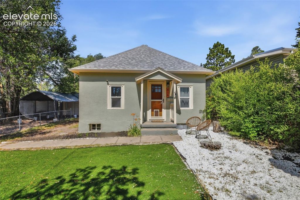 816 Sunset Road, Colorado Springs, CO 80909