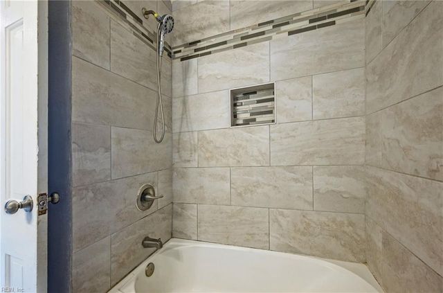 819 19th Pl, Newport News, VA 23607