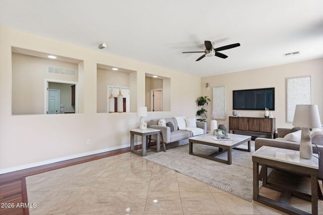 5126 W SWAYBACK Pass, Phoenix, AZ 85083