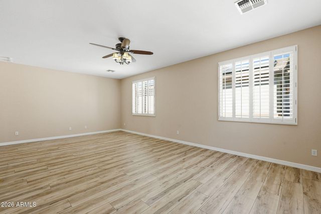 5126 W SWAYBACK Pass, Phoenix, AZ 85083