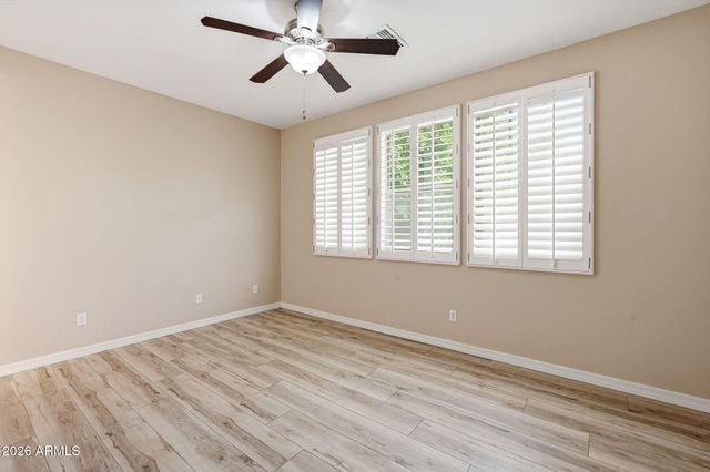 5126 W SWAYBACK Pass, Phoenix, AZ 85083