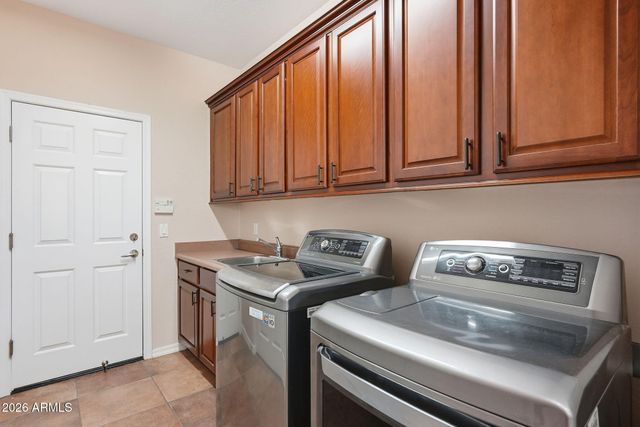 5126 W SWAYBACK Pass, Phoenix, AZ 85083