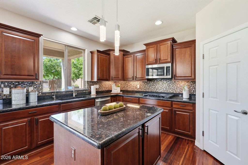 5126 W SWAYBACK Pass, Phoenix, AZ 85083 — photo 4