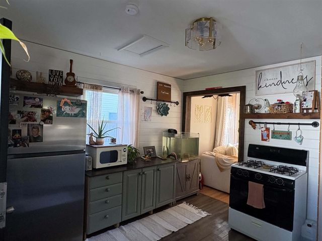 232 N Woodlawn Avenue, Battle Creek, MI 49037