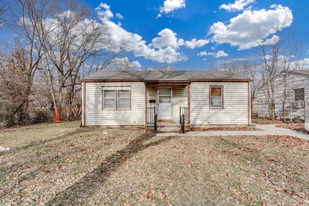2418 E 8th St N, Wichita, KS 67214
