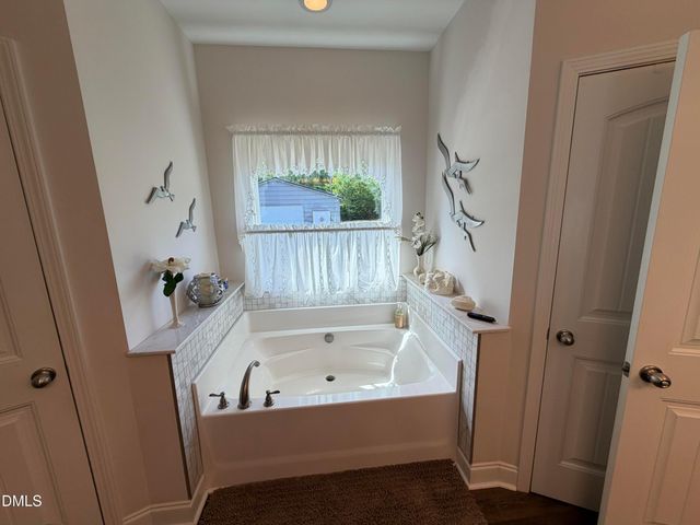 1982 Wheeler Bridge Road, Burlington, NC 27215