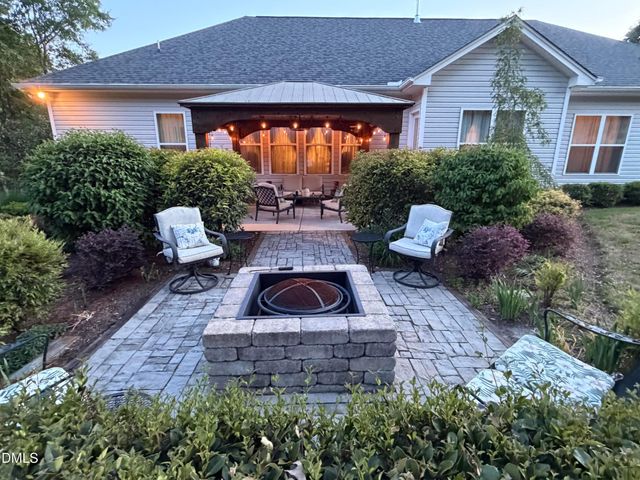 1982 Wheeler Bridge Road, Burlington, NC 27215