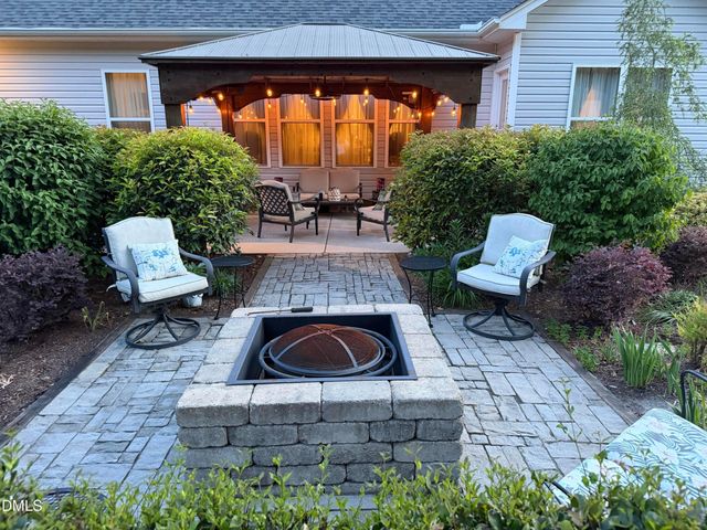 1982 Wheeler Bridge Road, Burlington, NC 27215