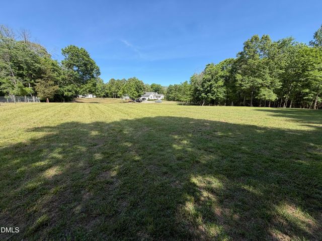 1982 Wheeler Bridge Road, Burlington, NC 27215