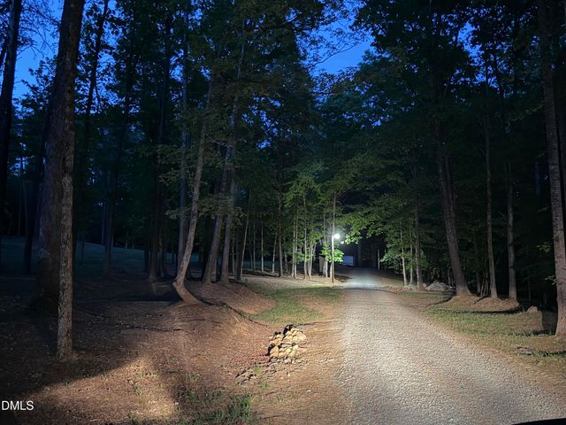 1982 Wheeler Bridge Road, Burlington, NC 27215