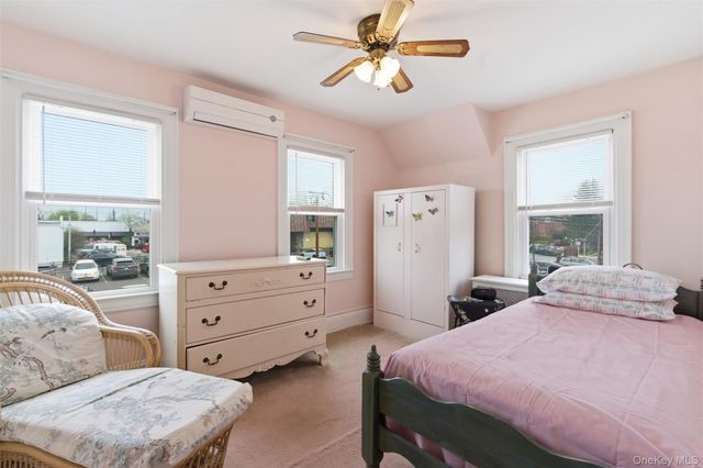 25 Iris Avenue, Floral Park, NY 11001