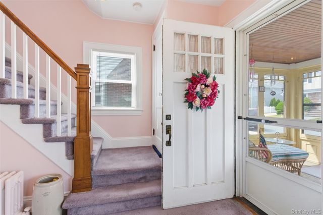 25 Iris Avenue, Floral Park, NY 11001
