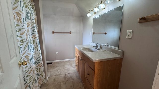 831 S Market Street, Troy, OH 45373