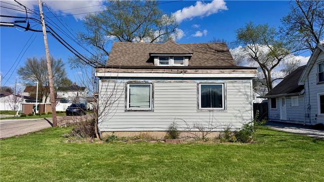 831 S Market Street, Troy, OH 45373