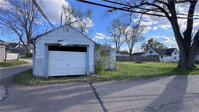 831 S Market Street, Troy, OH 45373