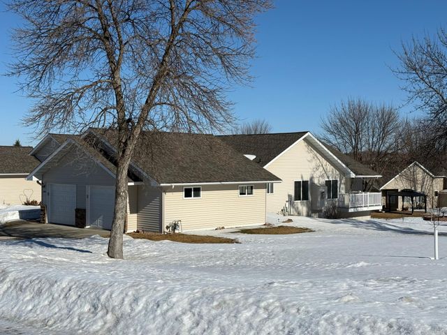 1840 Bridgeview Boulevard, Detroit Lakes, MN 56501